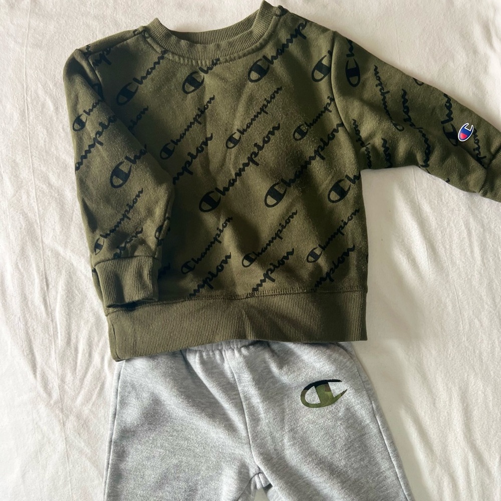 Champion Sweatsuit | Toddler | 18 months |